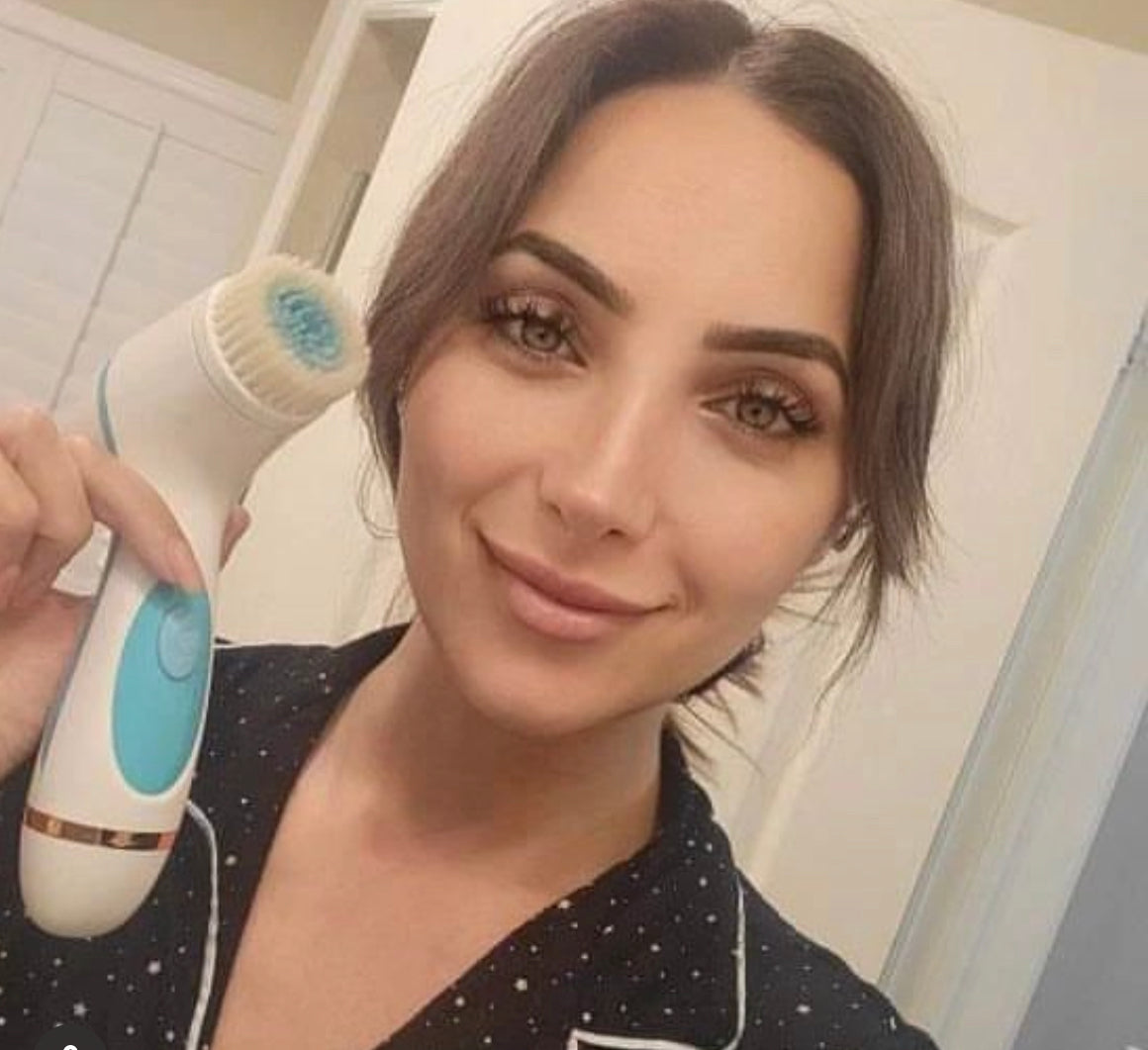 3 in 1 Facial Cleansing Brush