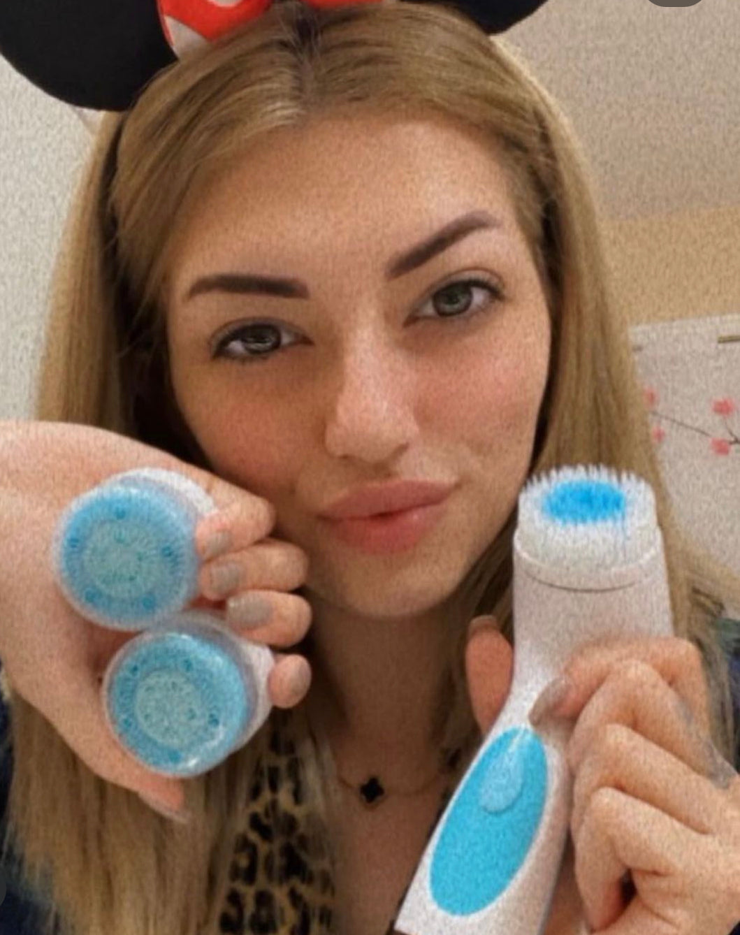 3 in 1 Facial Cleansing Brush